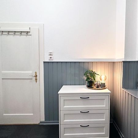 Ruhiges Office-Apartment Mit Kueche - Beuys Apartments Krefeld Dış mekan fotoğraf