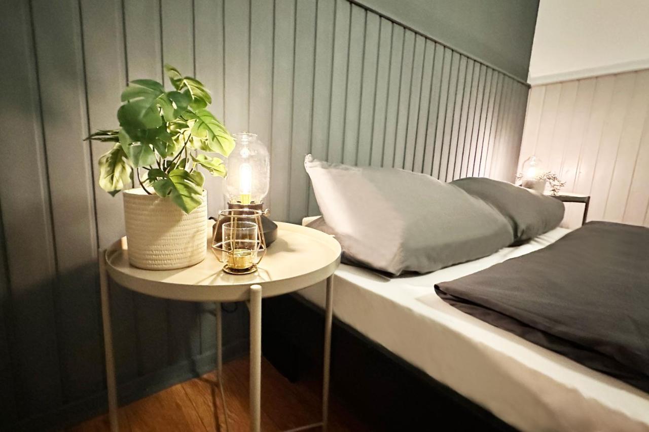 Ruhiges Office-Apartment Mit Kueche - Beuys Apartments Krefeld Dış mekan fotoğraf